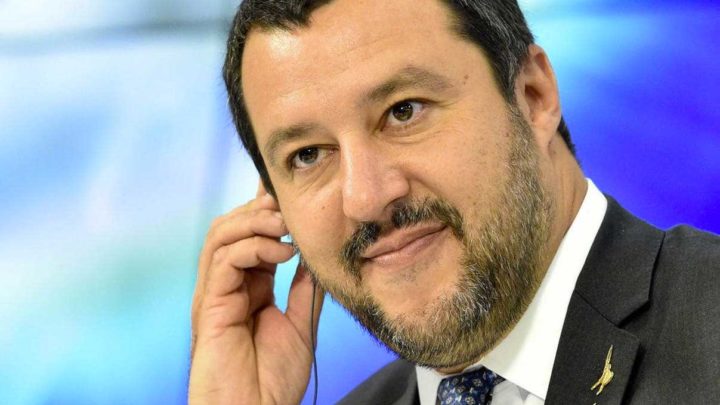 Salvini contro De Luca: “Non sa fare il suo mestiere”