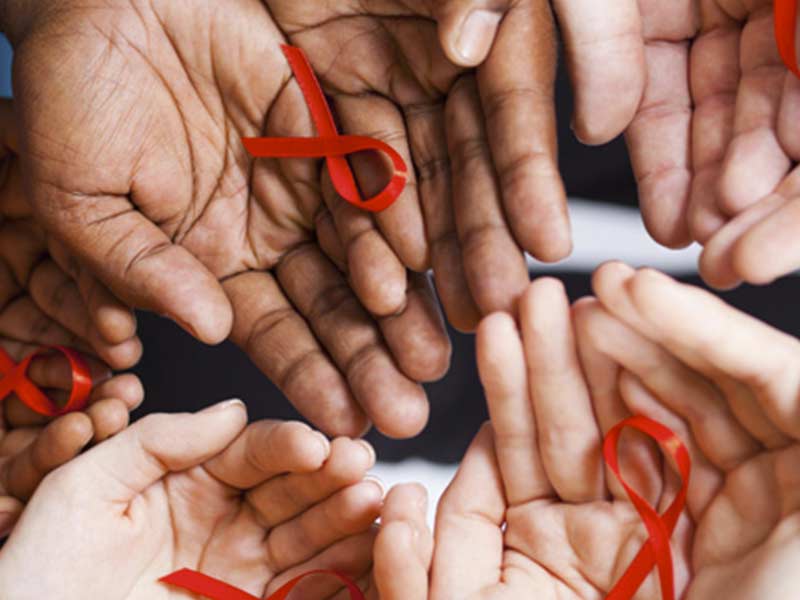 Giornata mondiale Aids: quasi 7mila chiamate al numero verde Iss
