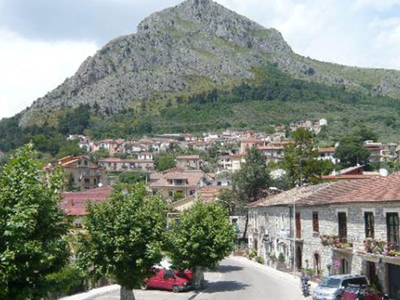Benevento, scendono in piazza i commercianti penalizzati dal Covid