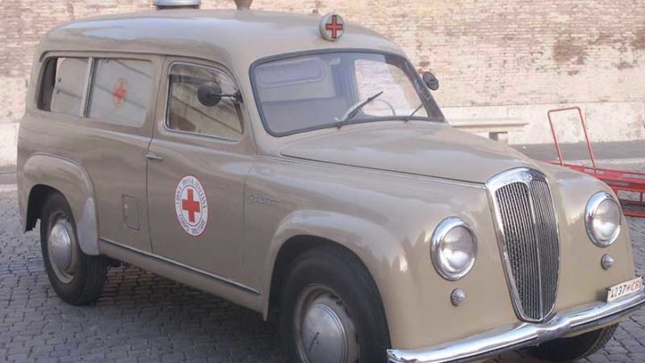 Via le Ambulanze “avvoltoie” dagli ospedali