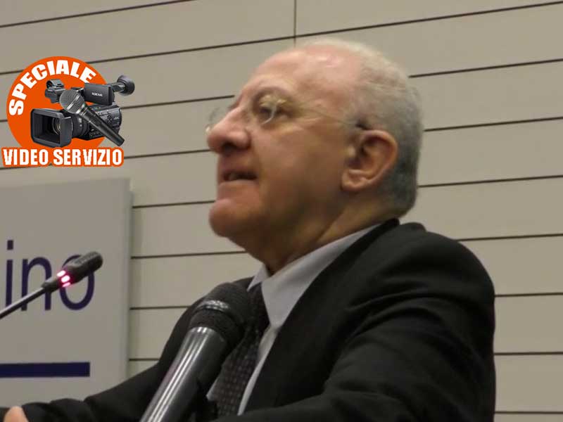 Avellino, De Luca ne ha per tutti