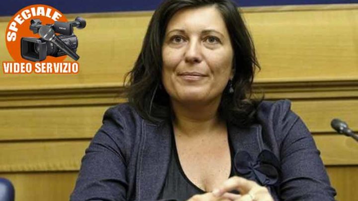 De Luca è incompatibile, va applicata la legge