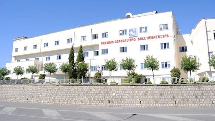 Ernia del disco, intervento innovativo all’ospedale di Sapri
