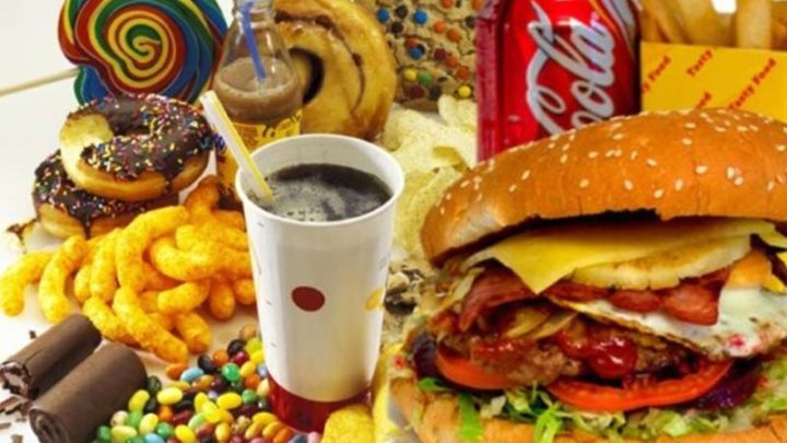 Pediatri, no alle pubblicità sul cibo spazzatura per bambini