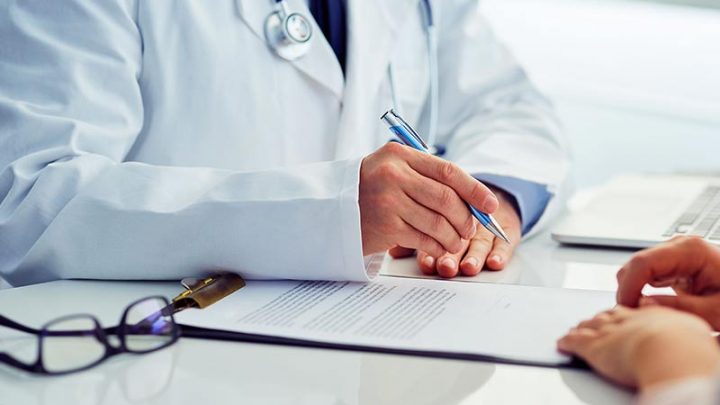 Smettiamola di sparare sul medico di famiglia