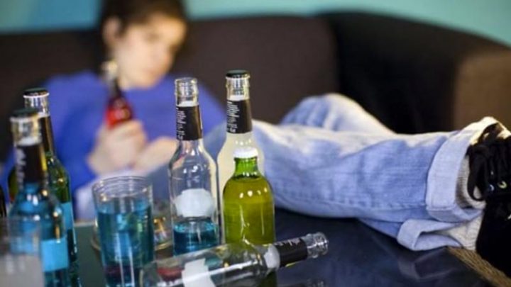 Obesità e alcol, numeri in aumento e serie conseguenze per il fegato