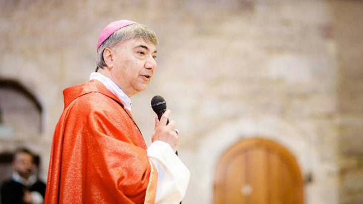 Medici ed odontoiatri di Napoli incontrano l’arcivescovo Battaglia