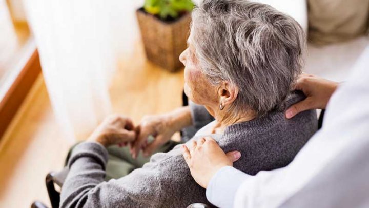 Asl Napoli 1, partono le vaccinazioni nelle residenze per anziani