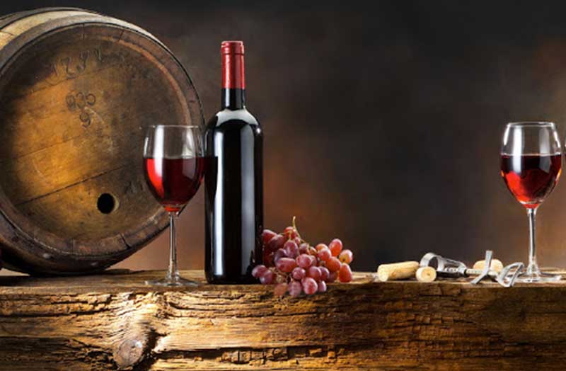 Coronavirus, e se l’aiuto venisse dal vino rosso?