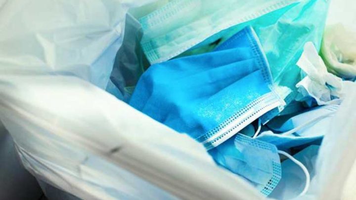 Mascherine, vanno smaltite nell’indifferenziata
