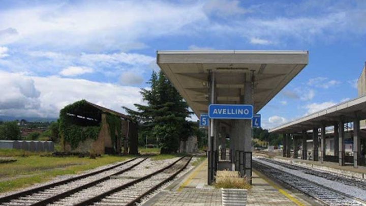Avellino, la stazione resta chiusa