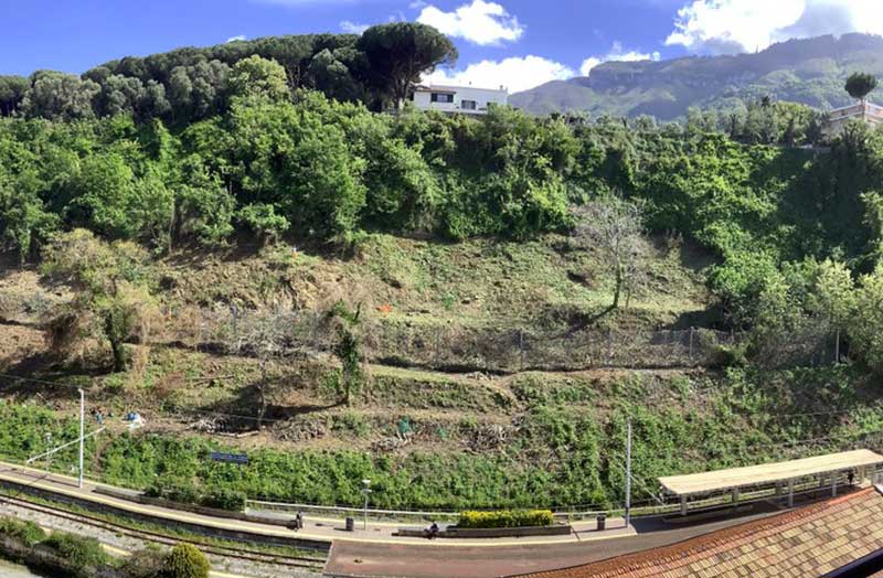 Castellammare, salvare la collina di Varano