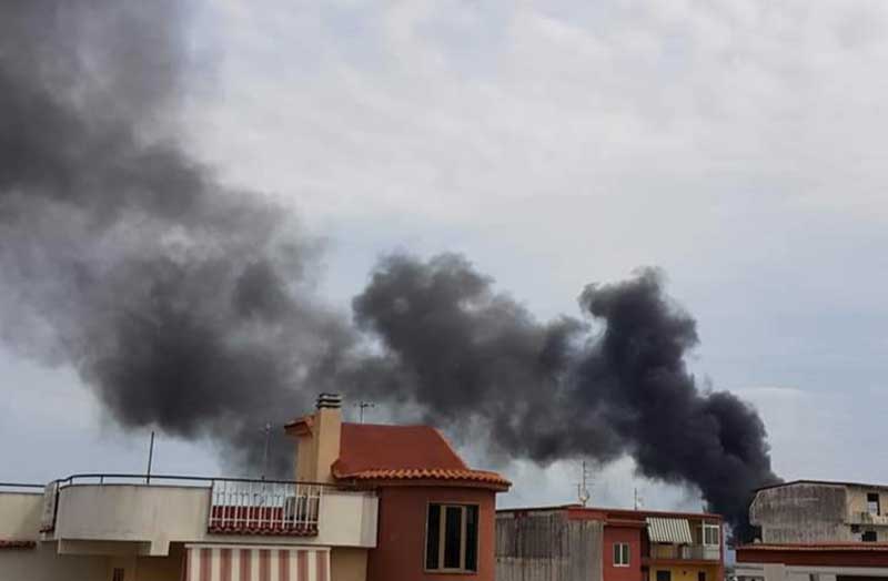 Napoli, due incendi nel giro di poche ore