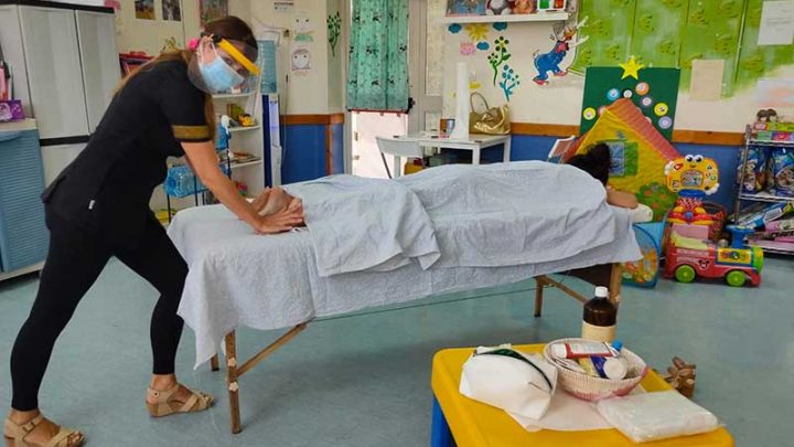 Pascale, massaggio anti stress per chi combatte il Covid