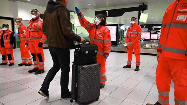 Covid, casi positivi dall’estero nelle ultime due settimane