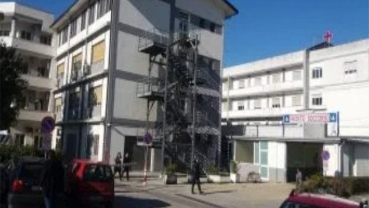 Ospedale di Polla, la Neurologia rischia la chiusura