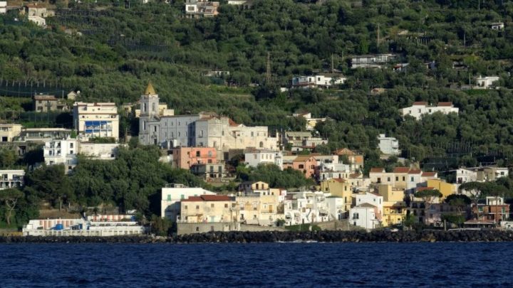 Massa Lubrense, ritrovato il bambino scomparso