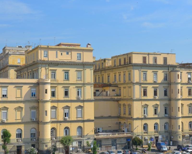 Policlinico Vanvitelli, una donazione anonima utilizzata per pagare 2 borse di studio