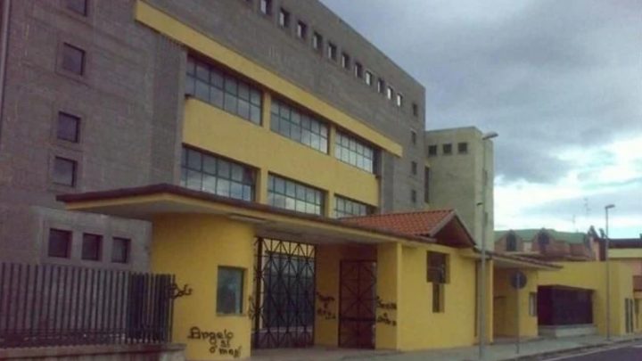 Nel PalaSchiavo di Battipaglia l’Unità speciale anti-Covid