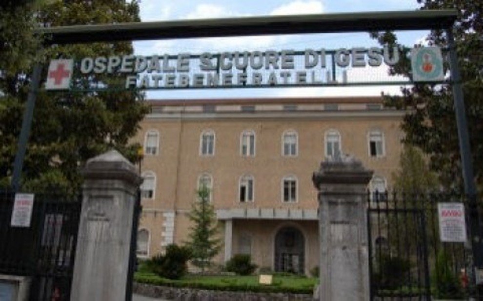 In carcere medico e avvocato che, secondo l’accusa, abusavano delle pazienti