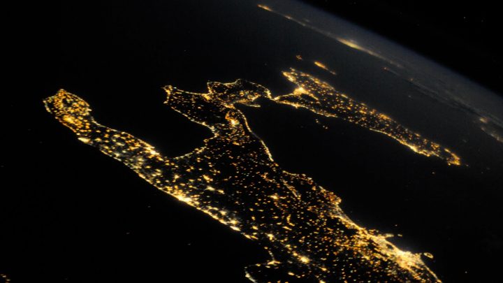 Covid in Italia, rapido aumento dell’incidenza pandemica su tutto il Paese
