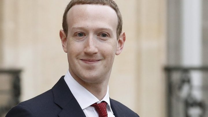 Covid, la lotta di Facebook alle fake news