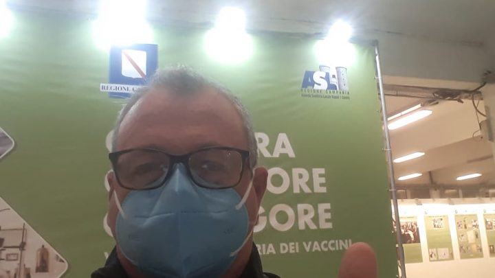 Smi, appello ai colleghi perché si vaccinino