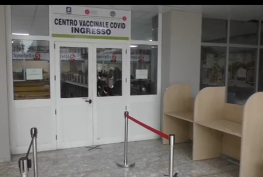 Salerno, al via le vaccinazioni degli over 80