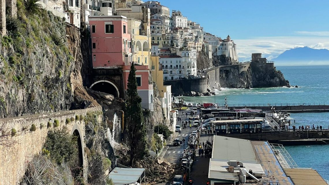 Frana Amalfi, proseguono gli interventi della protezione civile