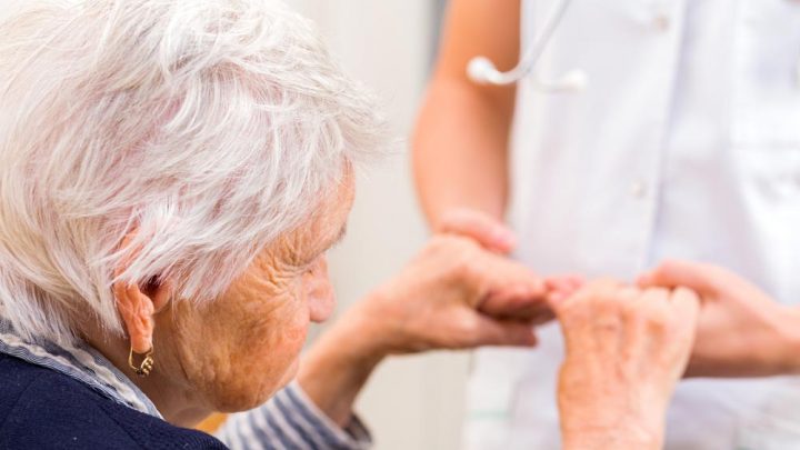 Asl Na 1, nonostante la pandemia l’assistenza geriatrica c’è