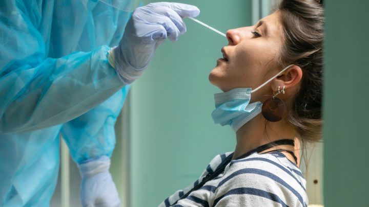 “La Solidarietà”: continua l’impegno volto a effettuare tamponi al personale scolastico