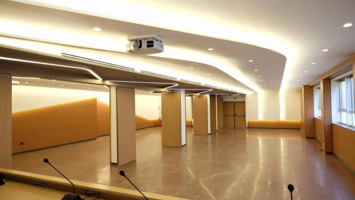 Napoli, la clinica odontoiatrica Sanident chiude e lascia i pazienti senza cure