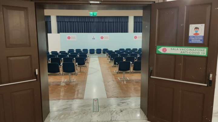 Penisola sorrentina, al via 3 centri vaccinali per ultraottantenni