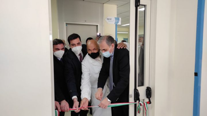Ospedale di Nola, targa commemorativa per Carmine Sommese