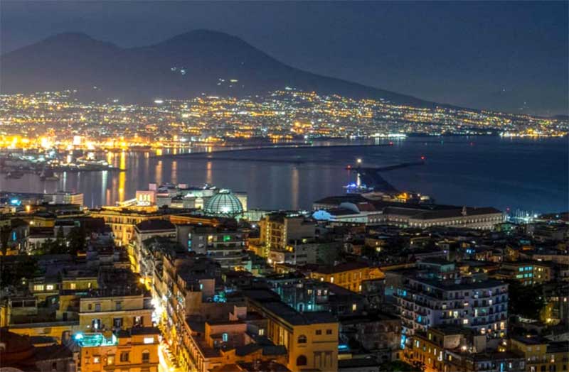 Covid Napoli città, resta basso il numero dei contagi