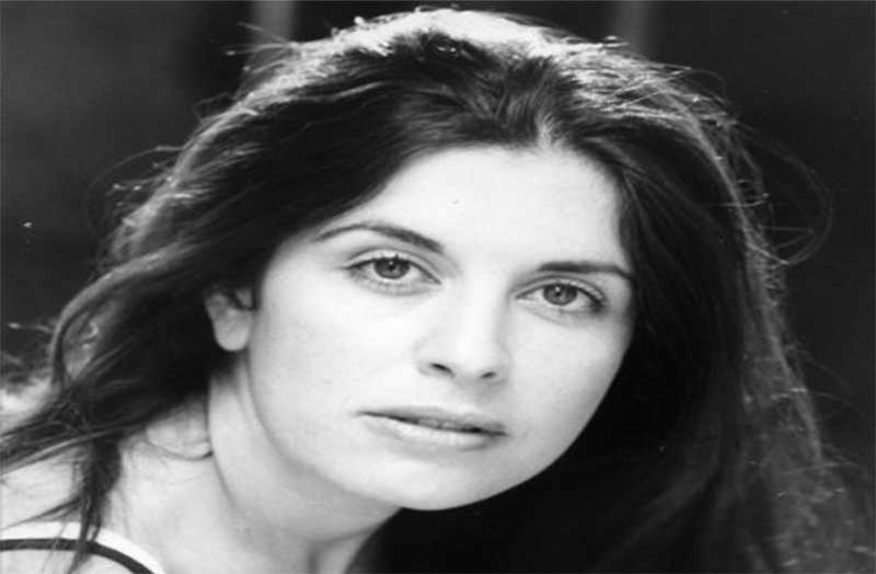 Veronica Liberale, il teatro “vive dal vivo”