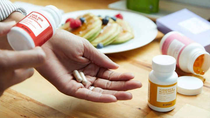 Dolore cronico e carenze vitaminiche: un legame sottovalutato ma modificabile