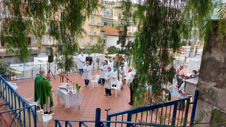 Ospedale Sorrento, per l’Avo si avvicina la ripresa