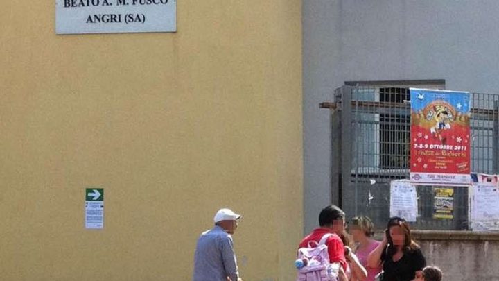 Angri, scuola chiusa per Covid