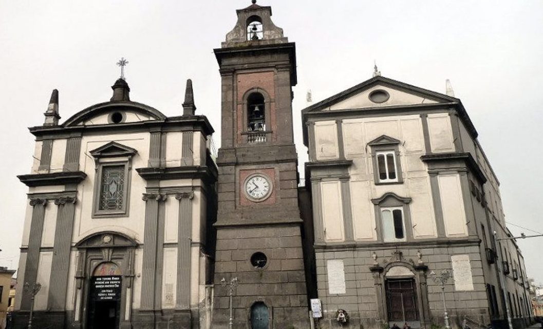 Dipendente farmacia ruba medicinali per rivenderli “in proprio”