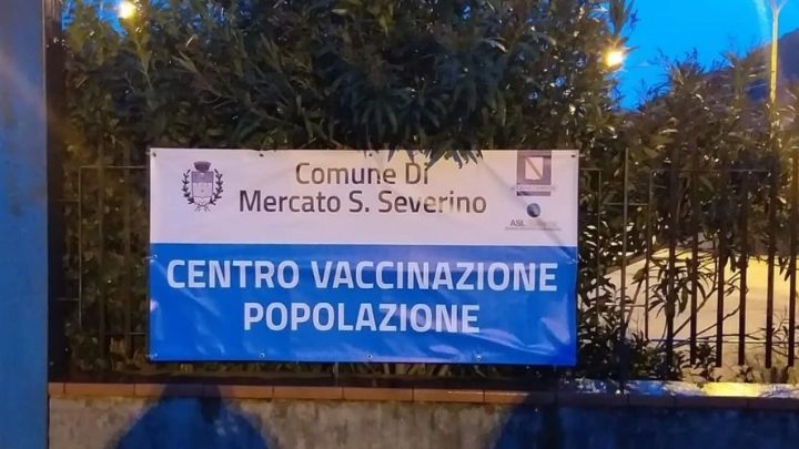 Mercato San Severino, per ora non cambia sede il Centro vaccinale