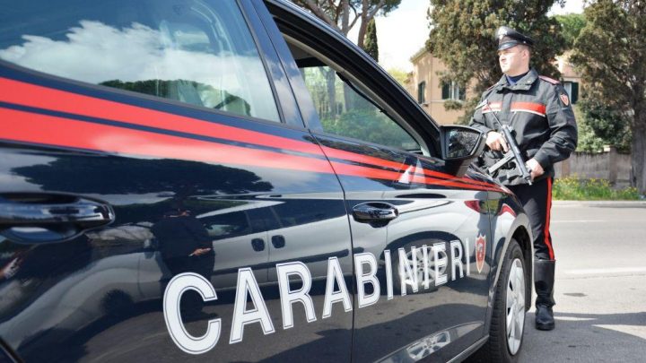 Avellino, bloccata nel traffico donna partorisce grazie ai carabinieri