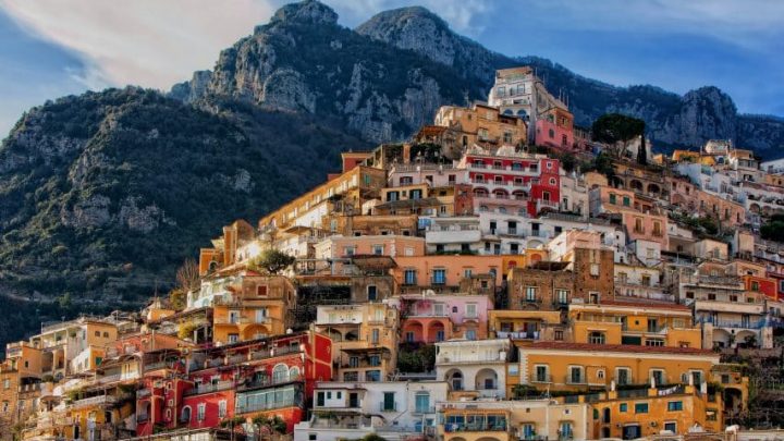 Pandemia in Costiera, l’appello a rispettare le regole di prevenzione
