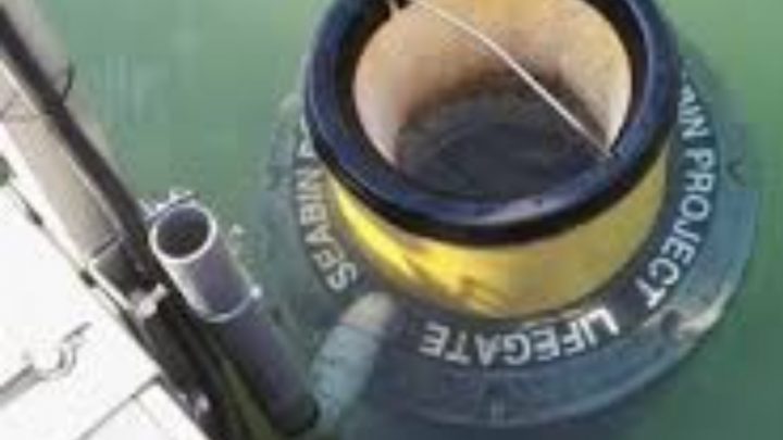 Salerno, impiantati sei nuovi Seabin per la pulizia del mare