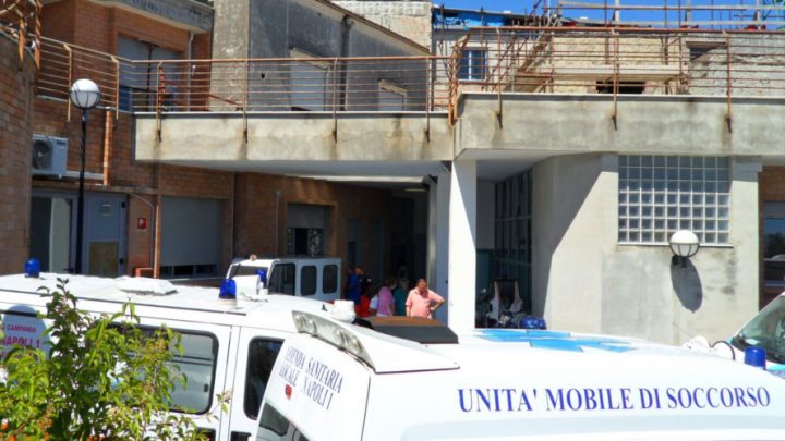 Capri, parto inatteso al “Capilupi”