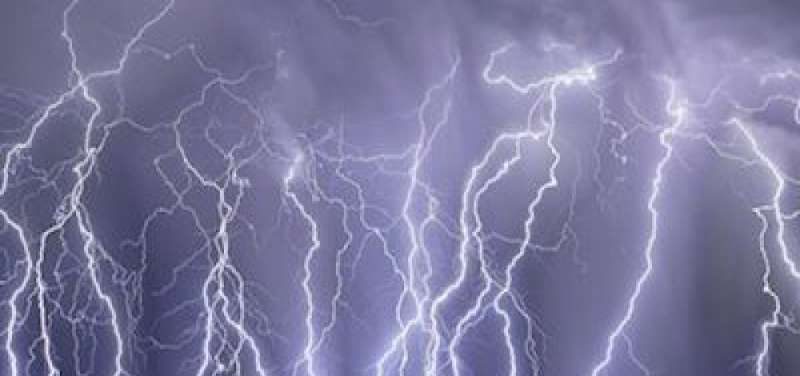 Campania, previsti temporali e nubifragi fino al pomeriggio