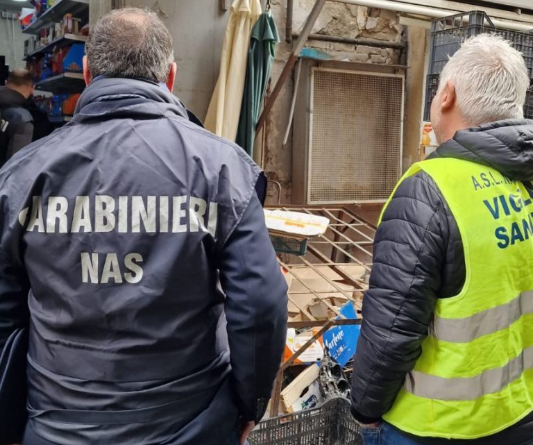 Sicurezza alimentare Asl Na 1, controlli in via Sopramuro