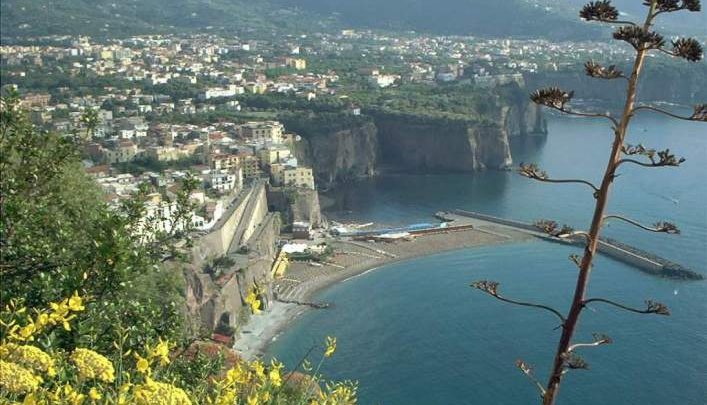 Ospedale Unico della Penisola Sorrentina, Iaccarino e Russo chiedono chiarimenti al sindaco