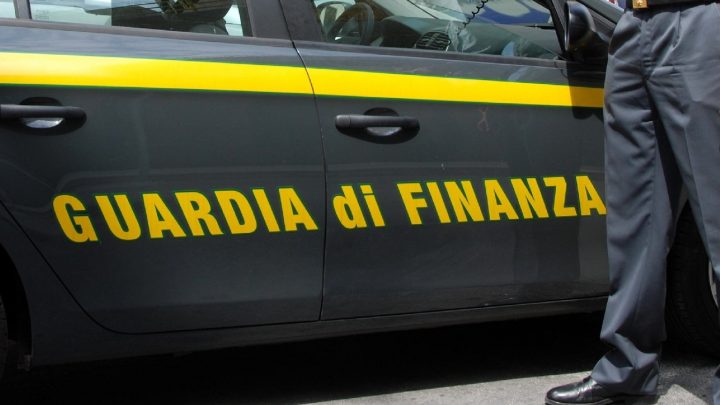 Sostanze cancerogene nei cosmetici “pezzotto” sequestrati