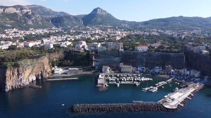 Nomine in Penisola Verde: tensioni a Sorrento per i nuovi vertici “forestieri”